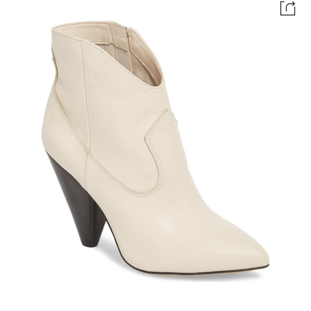 Vince camuto brand new cream booties